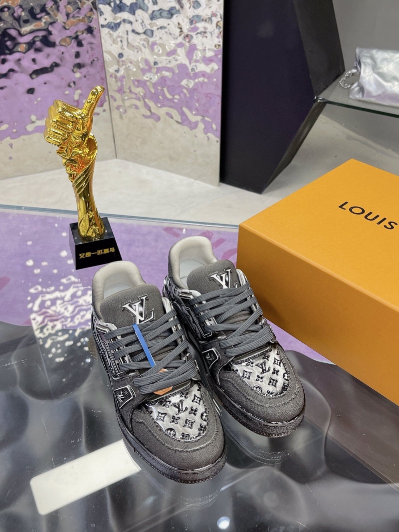 Louis Vuitton Sneakers